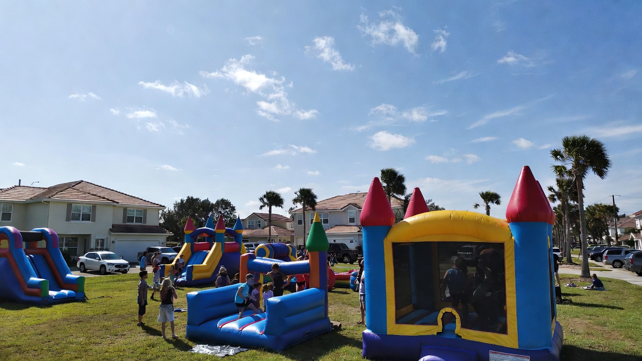 Spring is Here! 10 Reasons March is the BEST Month for Bounce House Parties in Cape Coral and Fort Myers