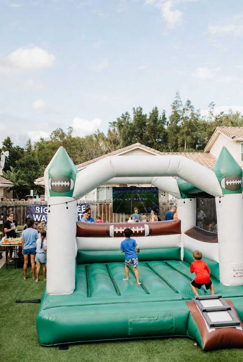 Touchdown Triumph: Why Football-Themed Bounce House Rentals Are the MVP of Big Game Parties in Fort Myers!