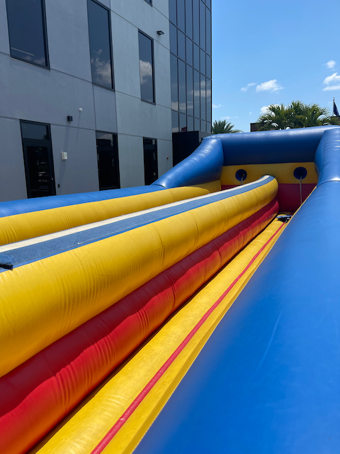 35 ft Bungee Run Photo 3